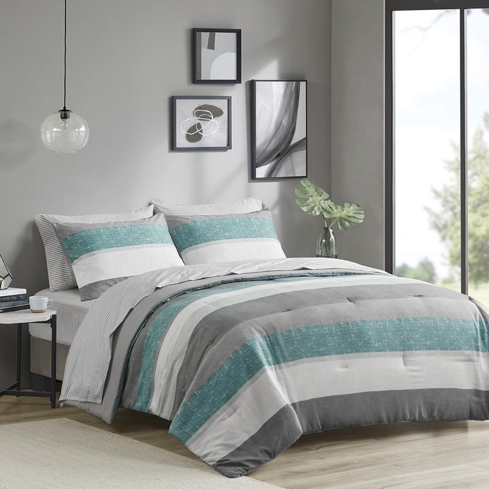 Jaxon Comforter Set with Bed SheetsDealsexpress.shopDealsexpress.shopJaxon Comforter SetSet
Bed in a Bag Set includes comforter 2 shams (1 in Twin) 1 flat sheet 1 fitted sheet 2 pillowcases (1 in Twin)Specifications:- Box 1 Height : 11.02- Packing Time