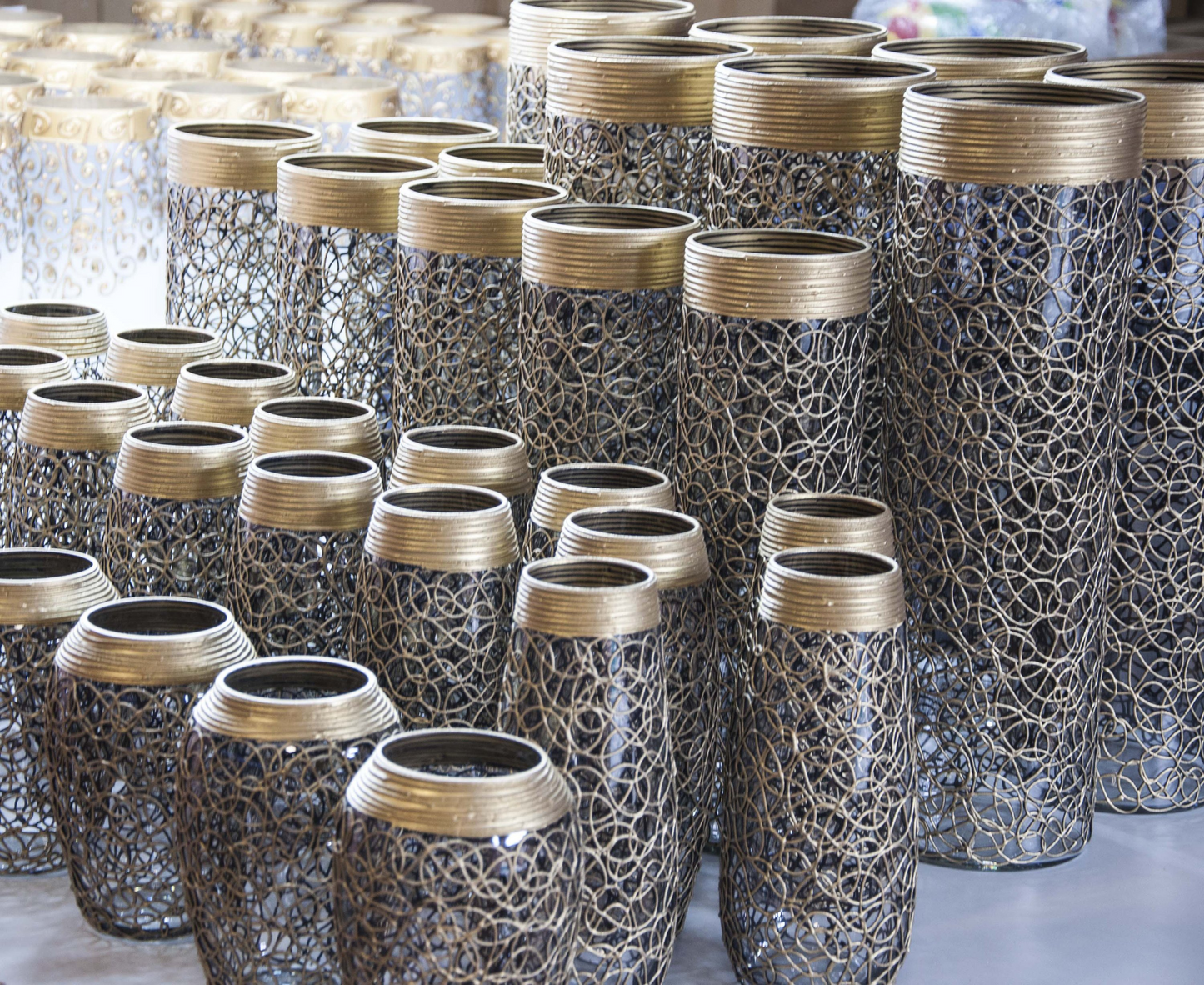 Gold Glass Vase | Square vase | Art Decorated Glass Vase for flowers |Dealsexpress.shopDealsexpress.shopArt Decorated Glass VaseOur vases are:
HAND PAINTED: each of our vases is painted by a professional artist in a personal unique manner and never repeated twice.
HIGH QUALITY MATERIALS: our