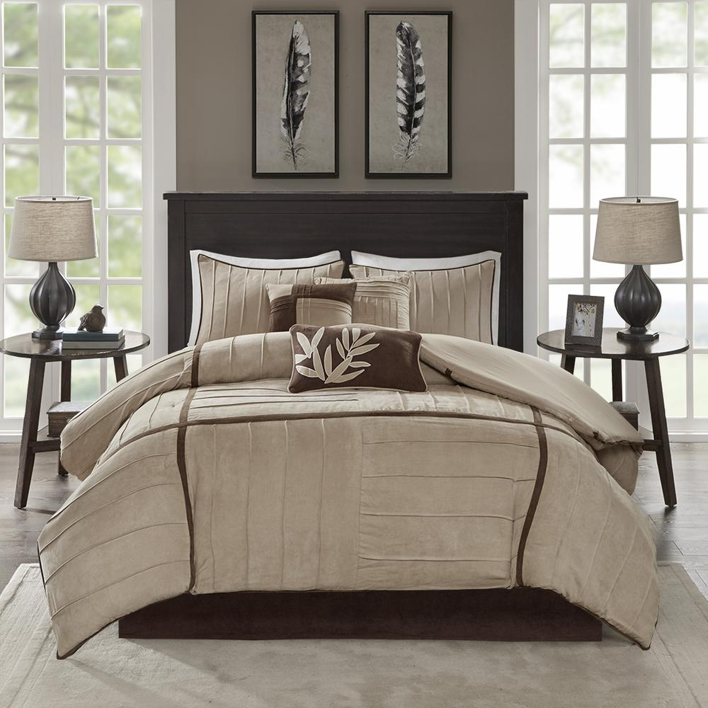 Comforter 7 pc set,MP10-069Dealsexpress.shopDealsexpress.shopComforter 7 pc set,MP10-069Dune is a perfect bed for any room in your home. Made from the highest quality micro-suede, this bed has a super soft feel. The pin tuck details and accents of brown