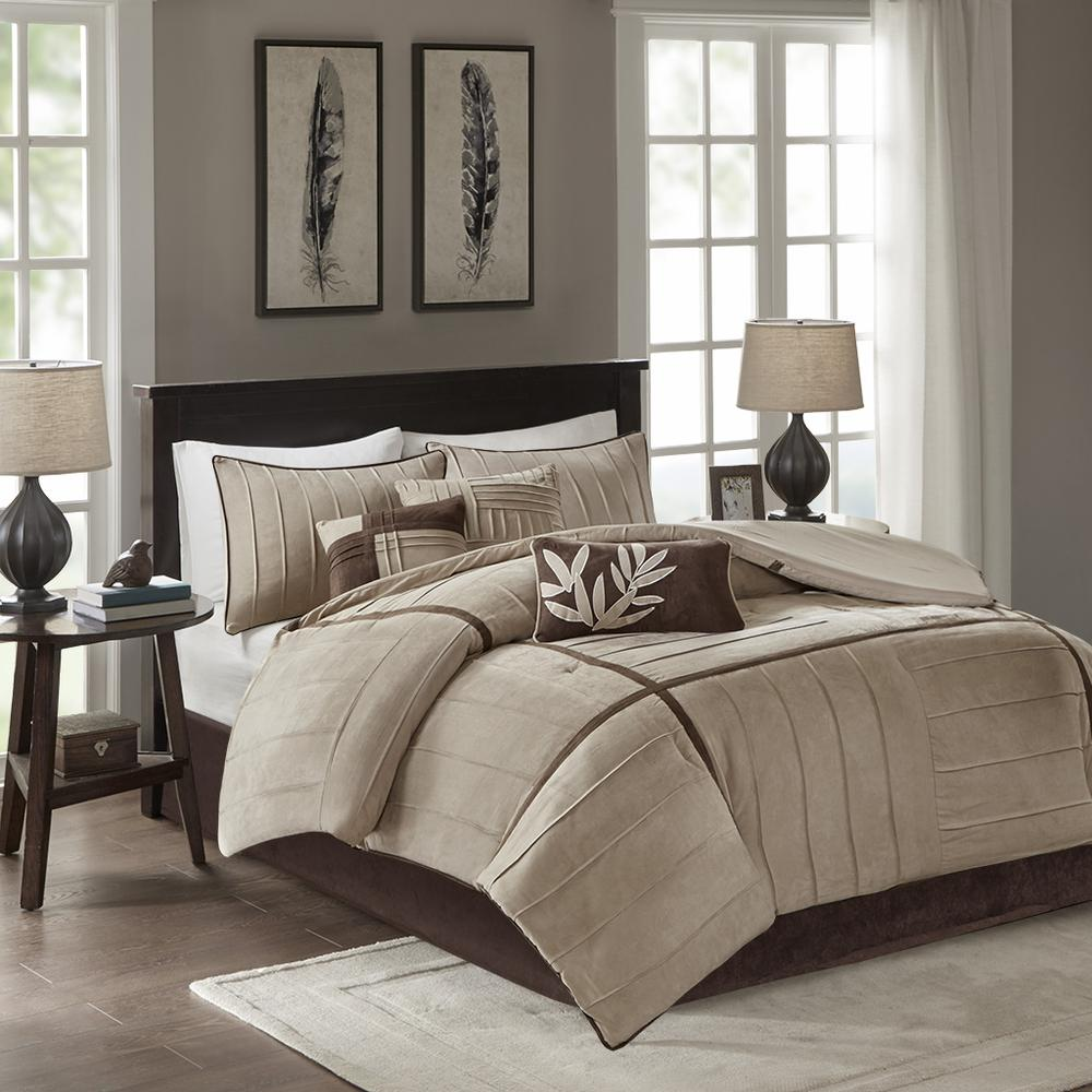 Comforter 7 pc set,MP10-069Dealsexpress.shopDealsexpress.shopComforter 7 pc set,MP10-069Dune is a perfect bed for any room in your home. Made from the highest quality micro-suede, this bed has a super soft feel. The pin tuck details and accents of brown