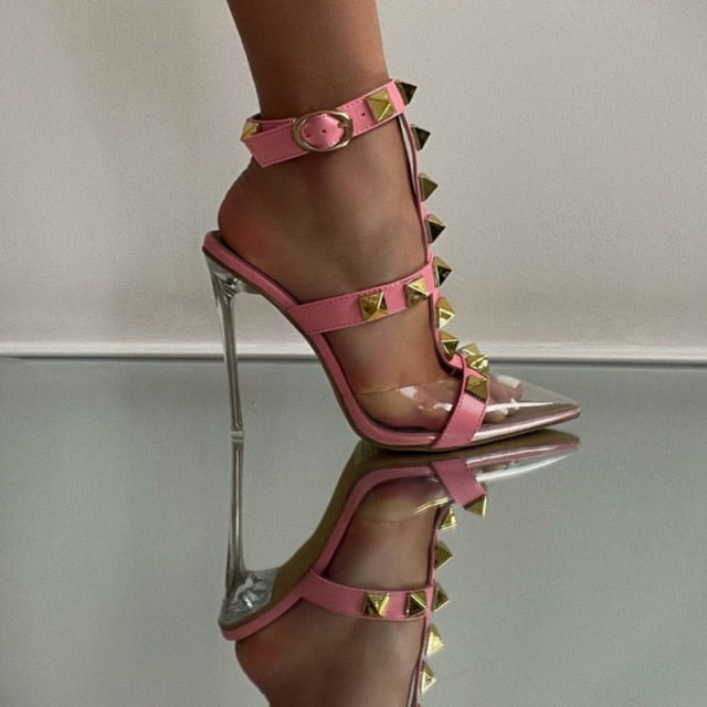 Women's High Heels RivetDealsexpress.shopDealsexpress.shopHigh Heels RivetSpecifications:
Heel Type: Thin Heels
Upper Material: PVC
Toe Shape: Pointed Toe
Heel Height: Super High (8cm-up)
Fashion Element: Rivet
Insole Material: PU
Lining M