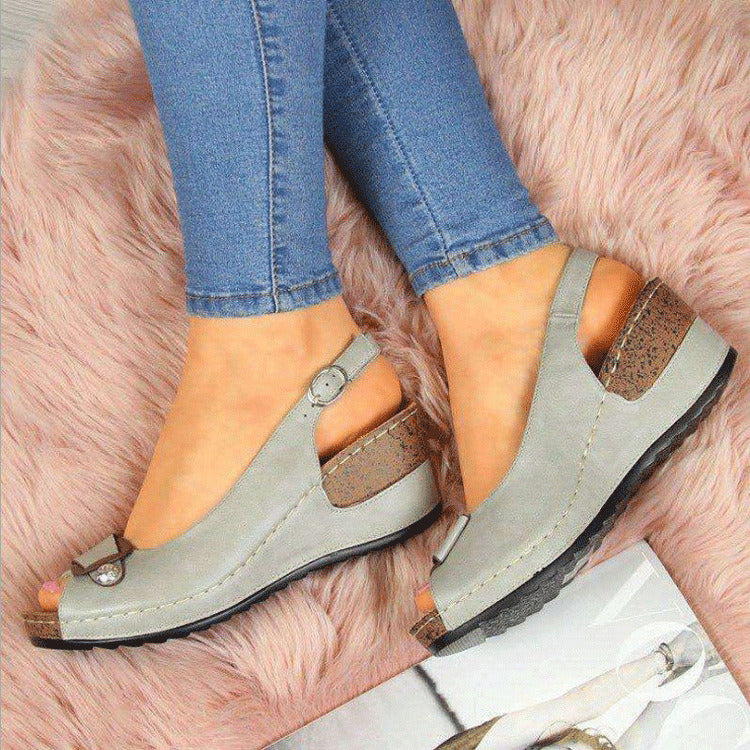 Woman Sandals Retro Wedges Summer Wedge Sandals Female Casual Sewing WDobaDealsexpress.shopWoman Sandals Retro Wedges Summer Wedge Sandals Female Casual Sewing Women Shoes Comfortable Ladies Sandalias vbn688Specification
Brand:no brand
Details
Brand Name:YBQJOOHeel Height:Med (3cm-5cm)With Platforms:YesPlatform Height:0-3cmSandal Type:GLADIATOROrigin:Mainland ChinaOccas